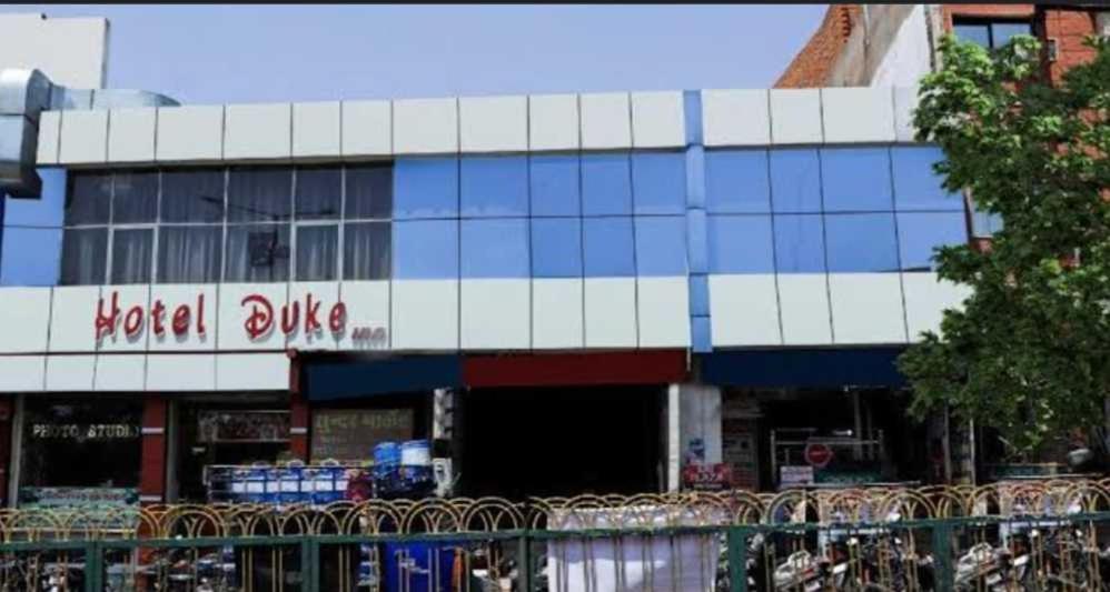 OYO 35425 Hotel Duke Inn Jhānsi Buitenkant foto
